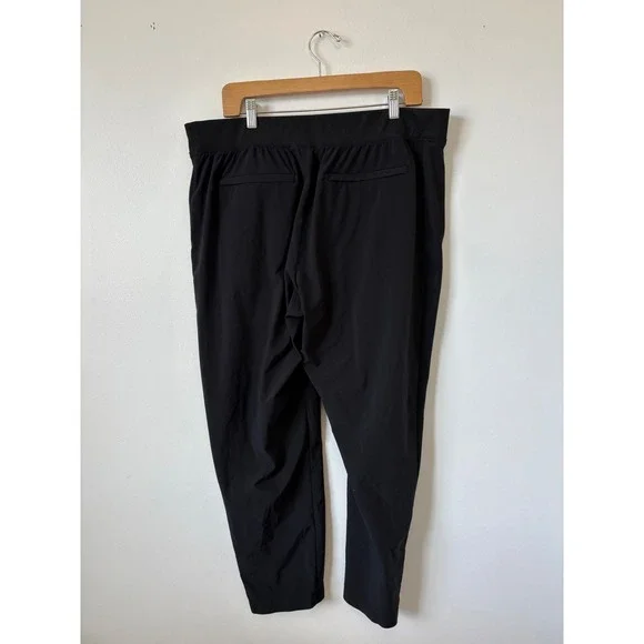 Athleta Brooklyn Mid Rise Ankle Pant – Black – Women's 16 - Picture 4 of 5
